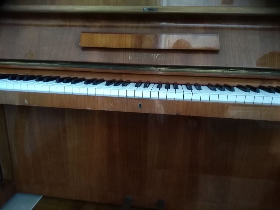 Pianino Legnica używane