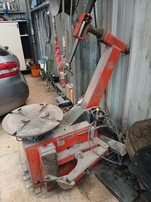 Maquina de pneus