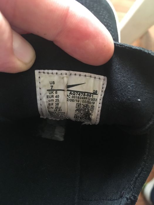 Кросівки замшеві nike 40 розмір