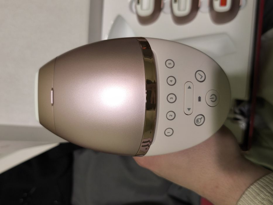 Depilarka Laserowa Philips Lumea IPL 9900 BRI977