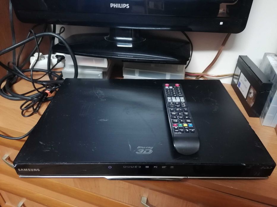 Odtwarzacz Blu-ray Samsung BD-D8200 pilot, dysk 250GB, HDMI