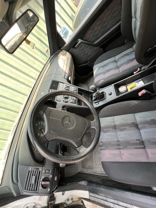 Mercedes-Benz C220d