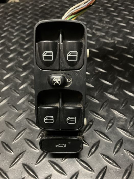 Mercedes-Benz C200 W203 - panel szyb