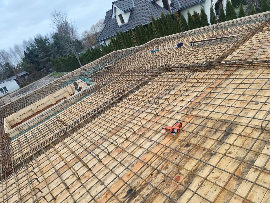 Budowa domu, murowanie, szalowanie , zbrojenie , strop