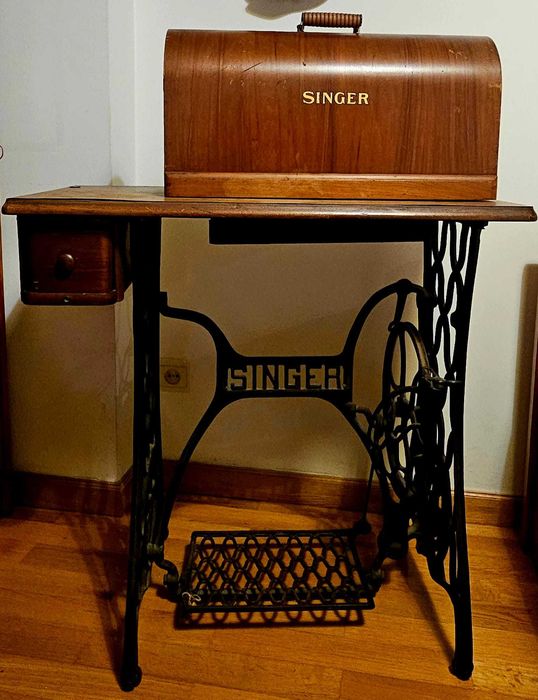 Maquina de Costura Singer