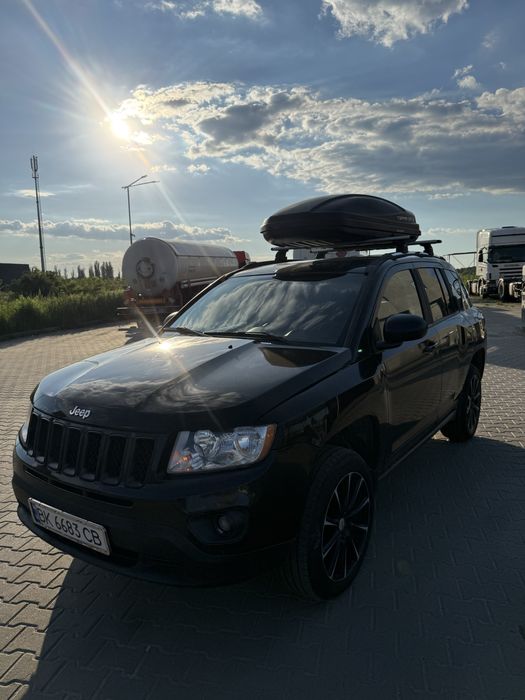 Продам jeep compass 2012