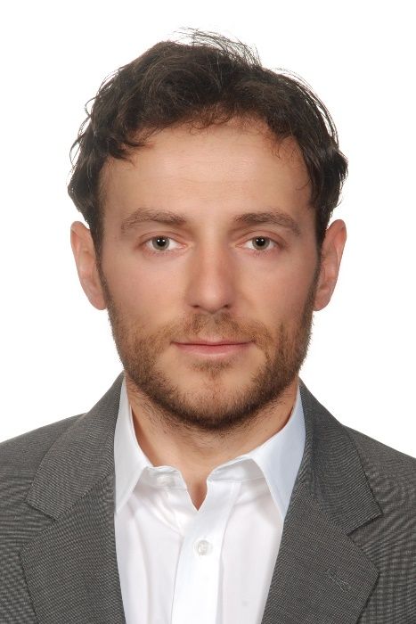 Informatyk-wiedza i doświadczenie, dojazd Warszawa lub punkt Mokotow