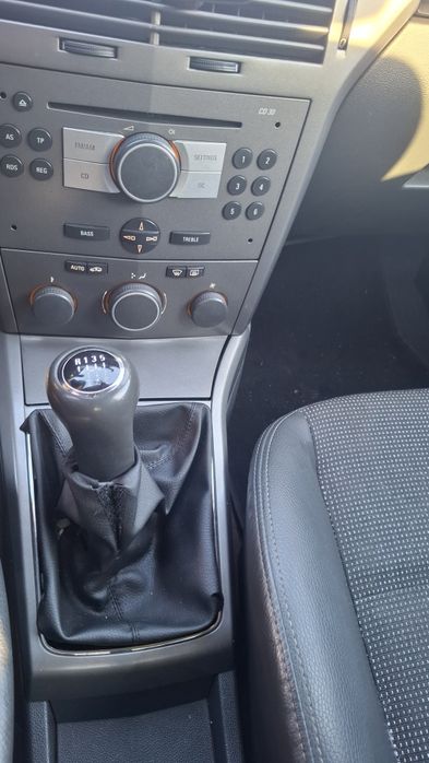 Alugo Opel Astra 2005 1.7 780  euros/semana