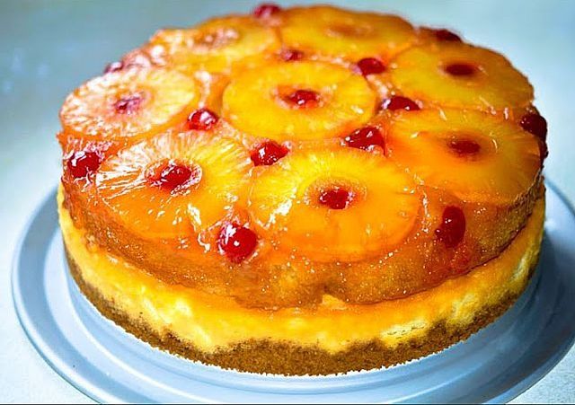 Faço bolos caseiros para vender.