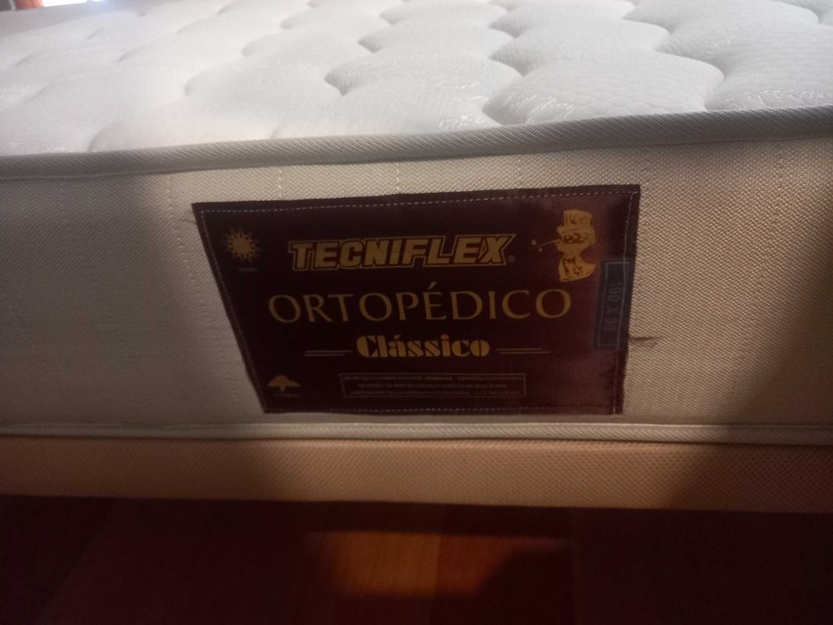 Cama Solteiro Seminova