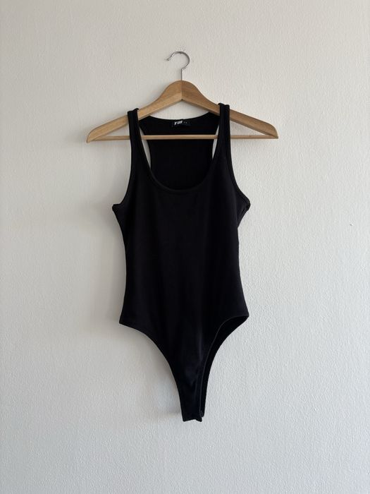 Czarne body na ramiączka prążkowane Tally Weijl S 36 na codzień basic