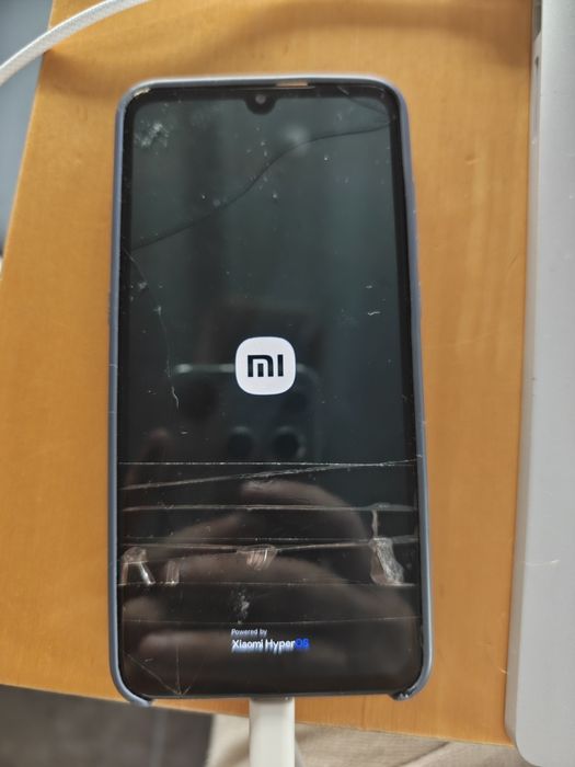 Vendo ou Troco MI8 e Redmi Note 8T: Extra Mi Band 10