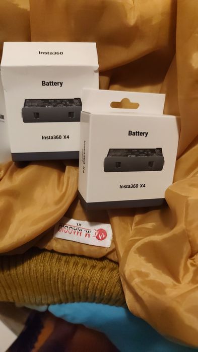 Baterias e carregador insta360 x4