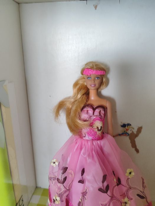 Várias Bonecas Barbies originais