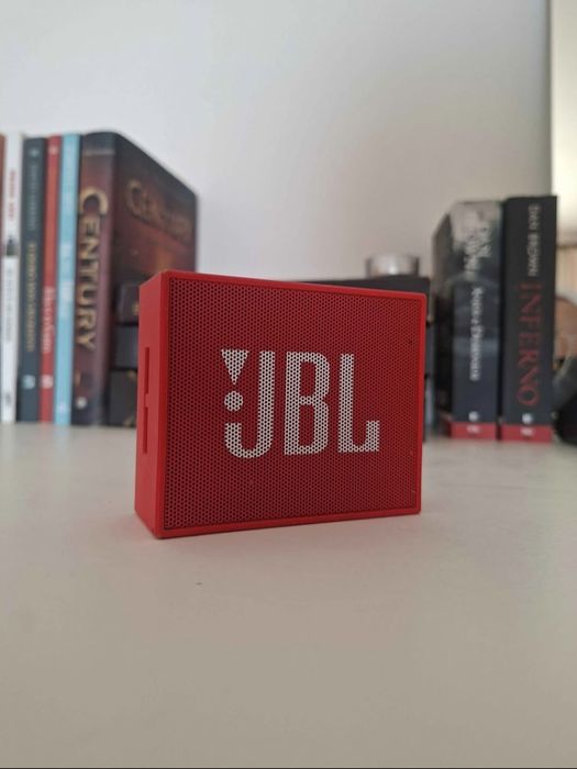 Coluna JBL usada

Entrego em mãos na zona da Quinta do Conde e arredores.