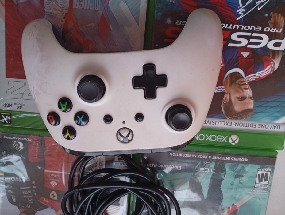 Гра диск Xbox one/series/360/kinect  Minecraft читайте опис