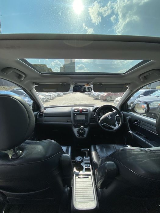 Продам Авто,Машина HONDA CR-V 2009 року.