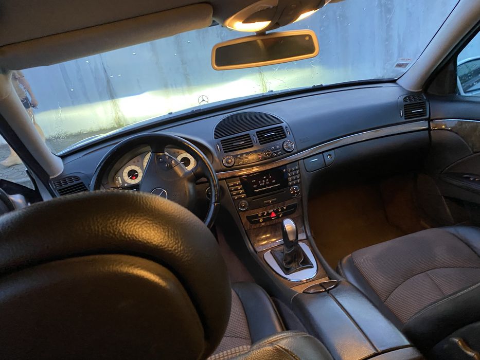 Mercedes e220 cdi troco por partner berlingo 3 lugares