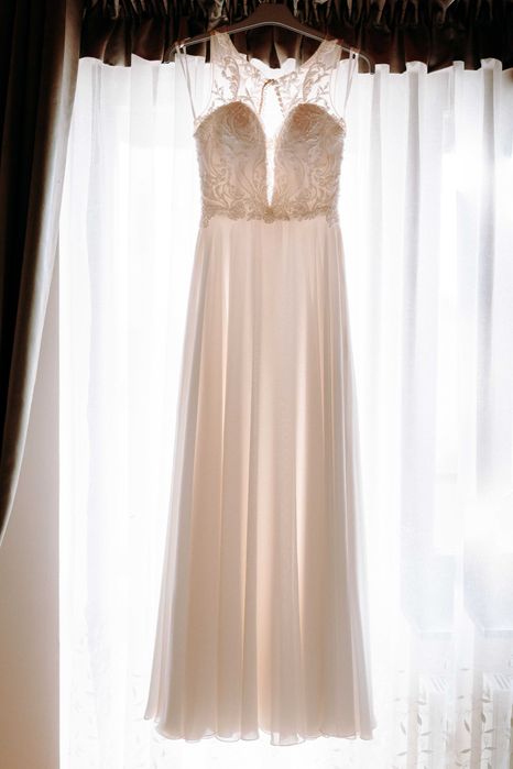 Suknia ślubna, literka A- Justin Alexander