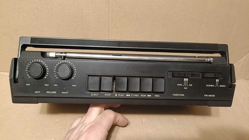 POPPY RR 501 radiomagnetofon przenośny