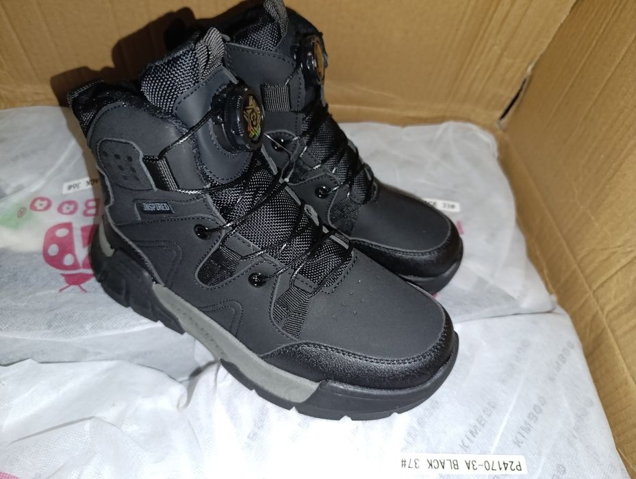 Зимові термо ботінки хайтопи чоботи для хлопчика чорні зимние ботинки