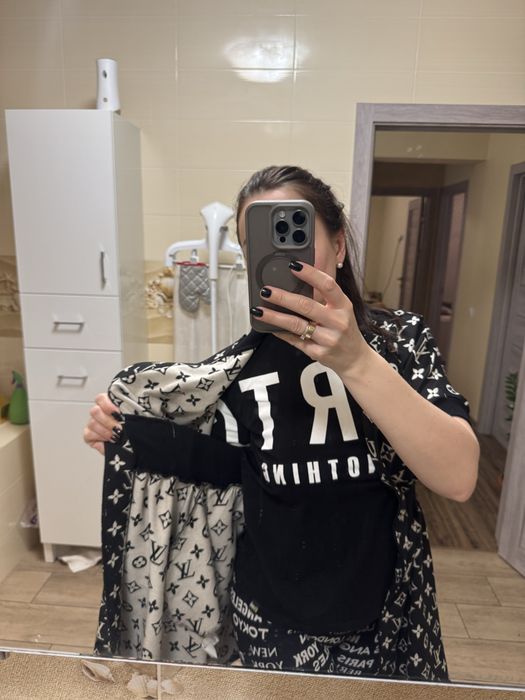 Продається сукня Louis Vuitton