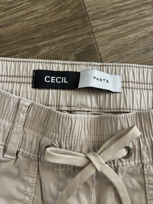 Шорти-бермуди жіночі Cecil