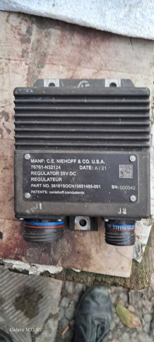 Регулятор напруги постійного струму 28v