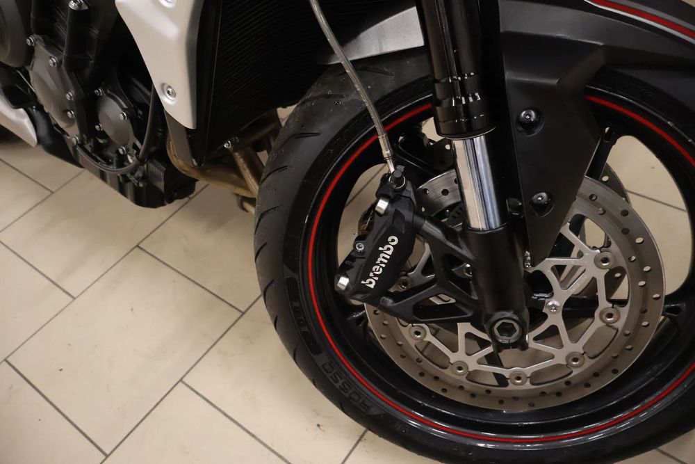 Triumph Street Triple 765 R Jak Nowy! Km Przebiegu Rs