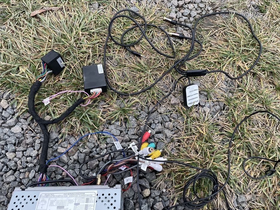 Магнитола BMW e46 сост. новой БМВ AUX CD GPS USB