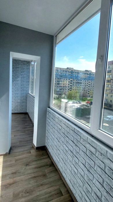 Продам 2 х комнатную квартиру Левый берег 11 мкр.