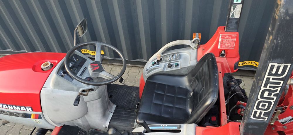Traktorek ogrodowy 4x4 Yanmar Forte AF-16 sadowniczy komunalny rewers , glebogryzarka
