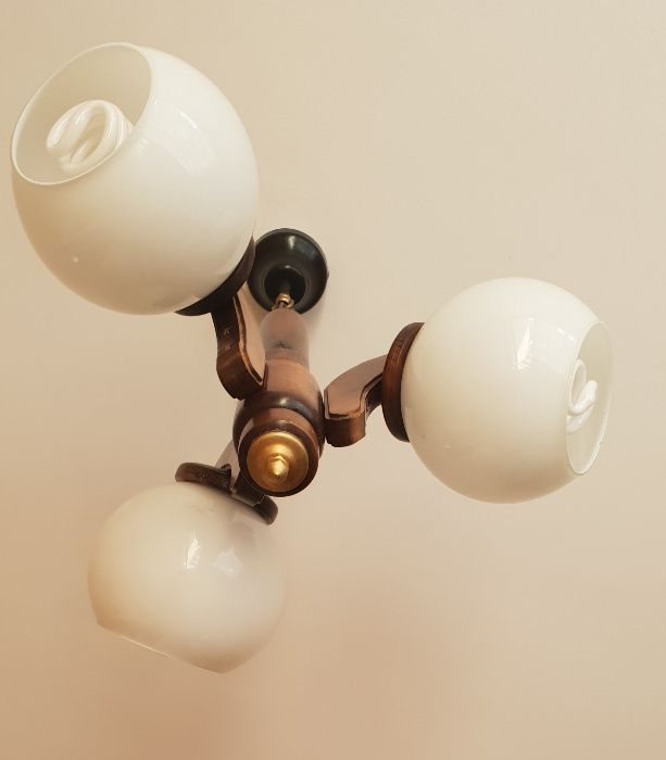 lampa sufitowa drewniana