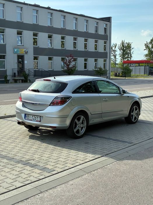 Opel Astra H GTC 1,6, 2005