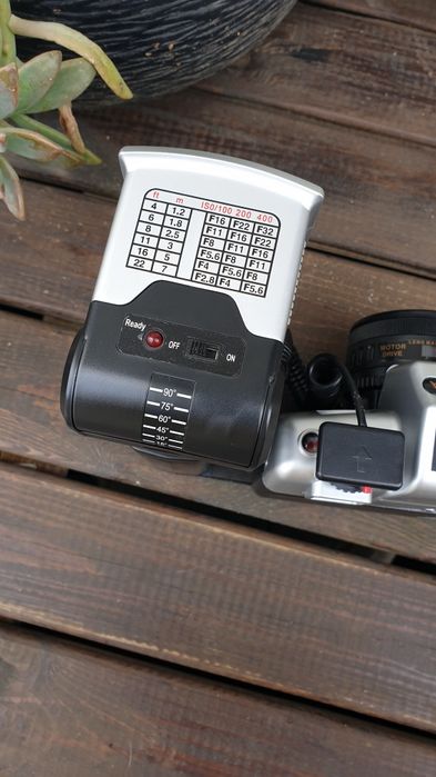 Máquina fotográfica Olympia DL2000A com estojo