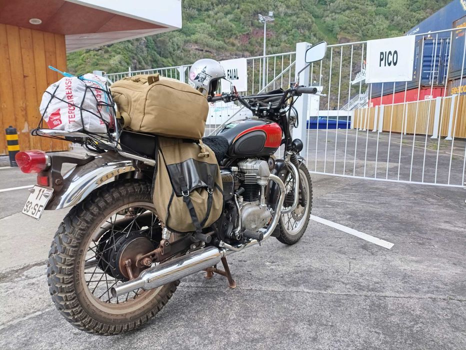 Moto Kawasaki W650
