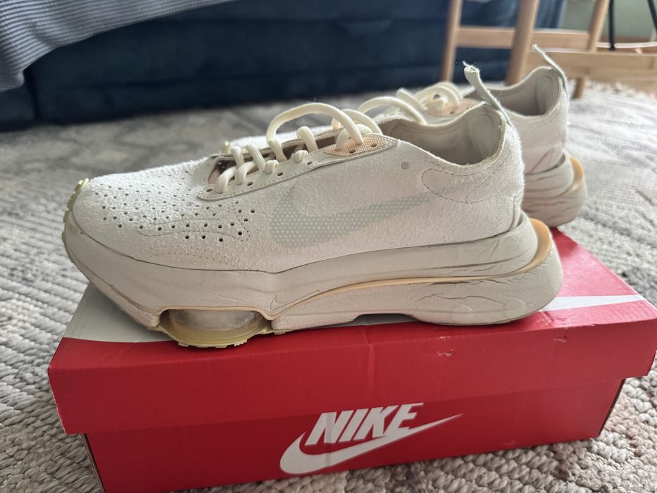Кросівки жіночі Nike 39 р