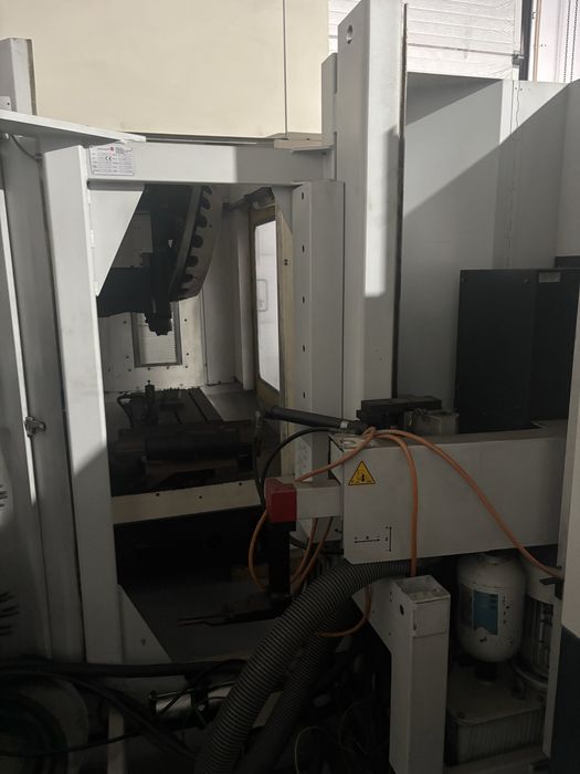 Maquina de eletros Fanuc