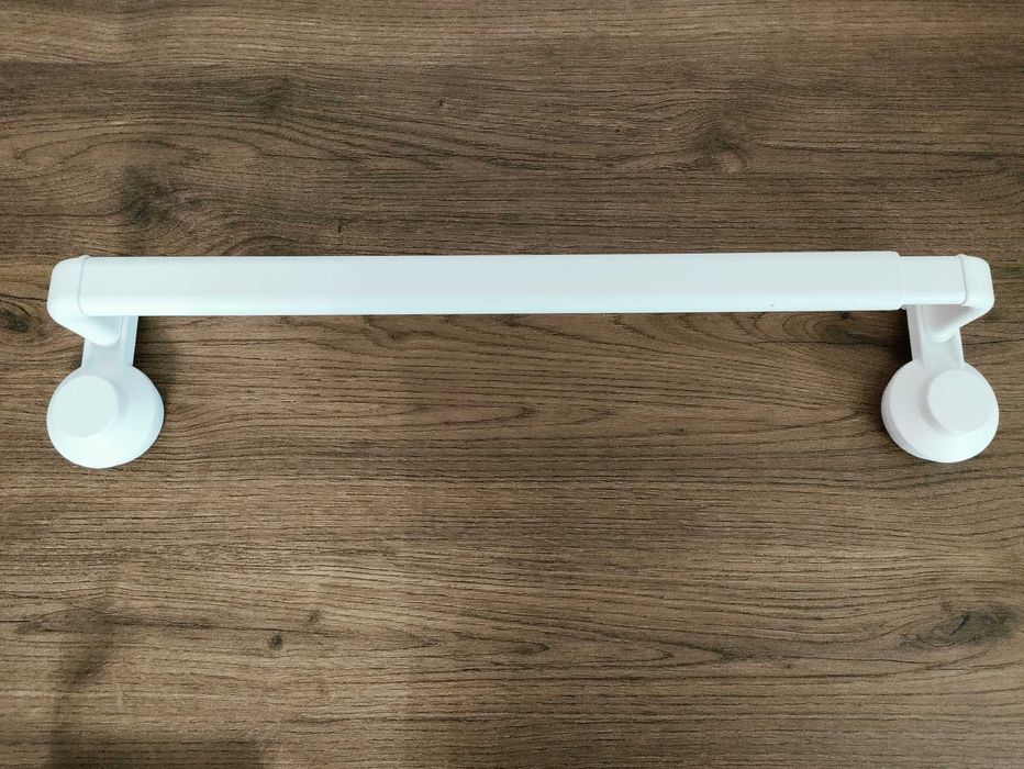 Toalheiro com ventosa ajustável