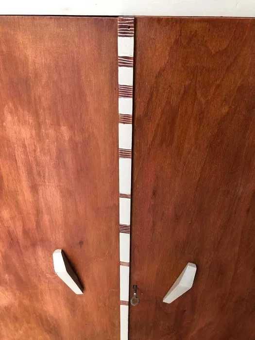 Guarda Fatos dos anos 70, remodelado.