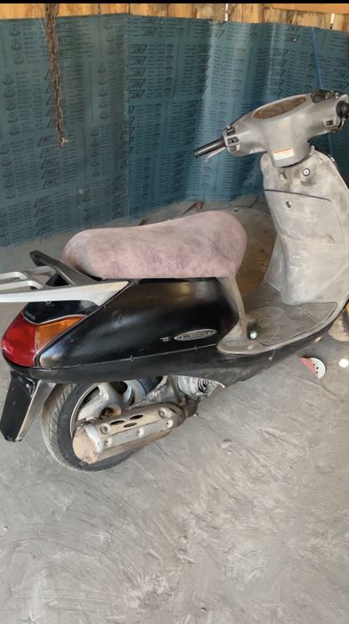 Honda lead af 48