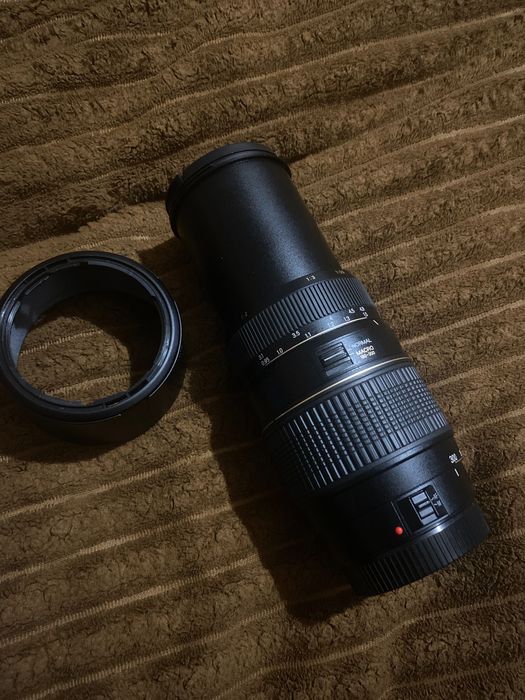 Об’єктив Tamron AF 70-300 1:4-5,6 TELE-MACRO (1:2) A17