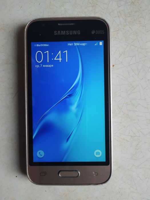 Продам телефон Samsung  Galaxy J1 mini