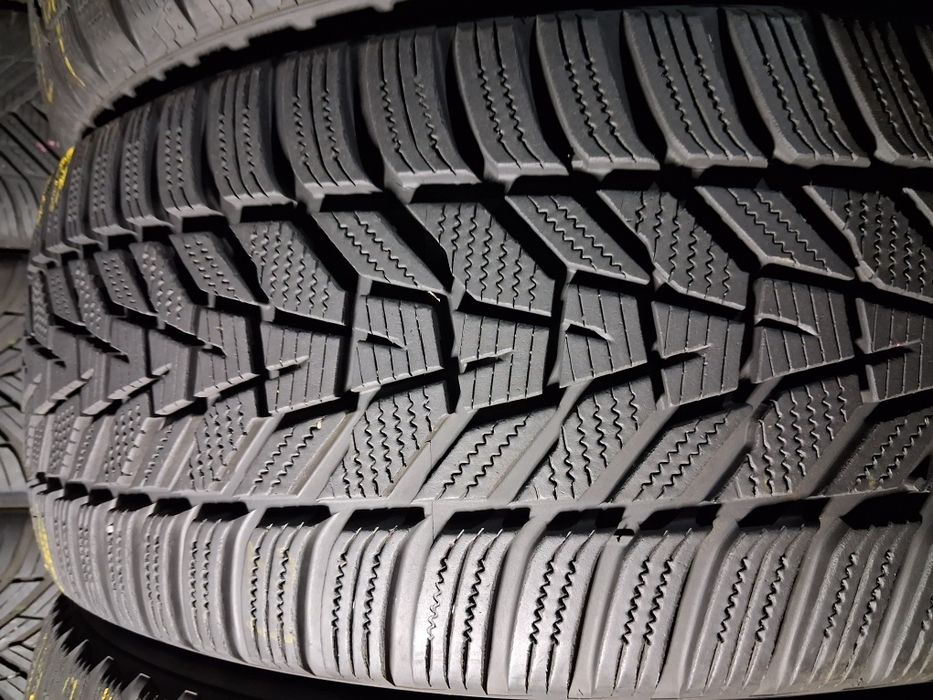 245/45 R20 Hankook winter isept evo 3 Комплект