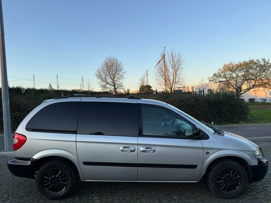 Chrysler Voyager 2.5 CRD LX
