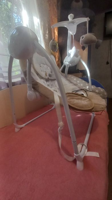 Качеля центер продам