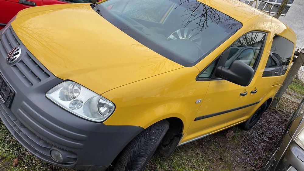 Na części VW Caddy Silnik Skrzynia Maska Zderzak Drzwi Klapa Szyba