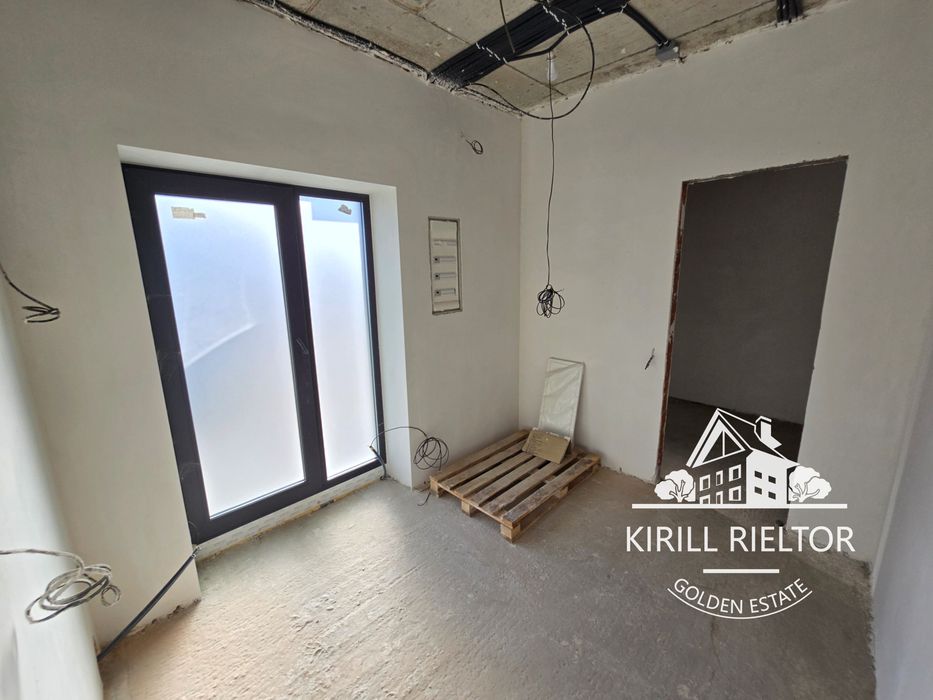 Продается современный дуплекс рядом с озером в городке "Золотые Ключи"