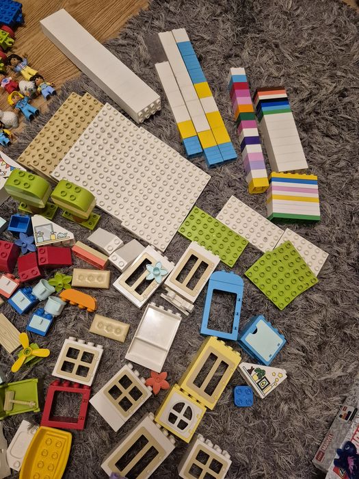 Zestaw xxl lego duplo (domek,farma, pociag, zwierzęta)