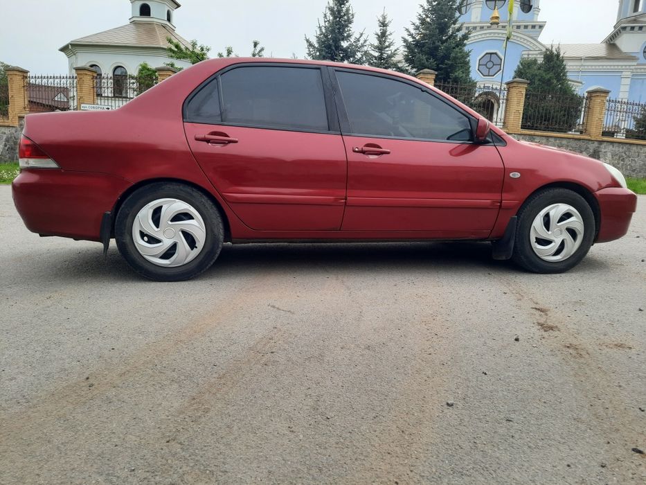 Mitsubishi Lancer